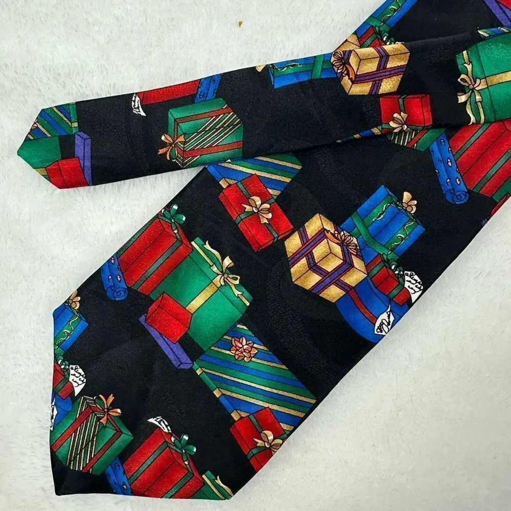 American Traditions Multi Color‎ Christmas Gifts Tie